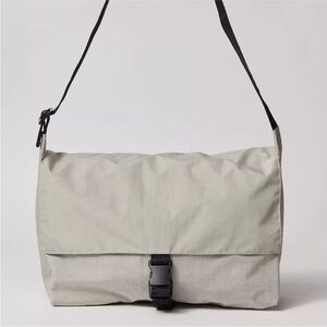 Baggu Sport Messenger Bag - Grey